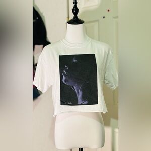 H.E.R cropped white concert t-shirt